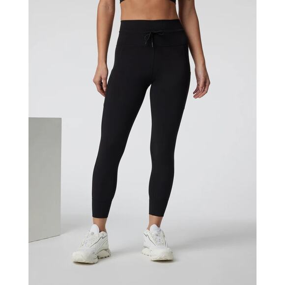 Vuori Daily High Rise 7/8 Athletic Legging - S Black - Picture 1 of 4